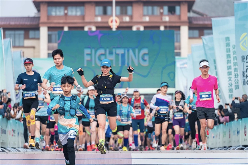 鹿寨 山地越野公开赛.jpg